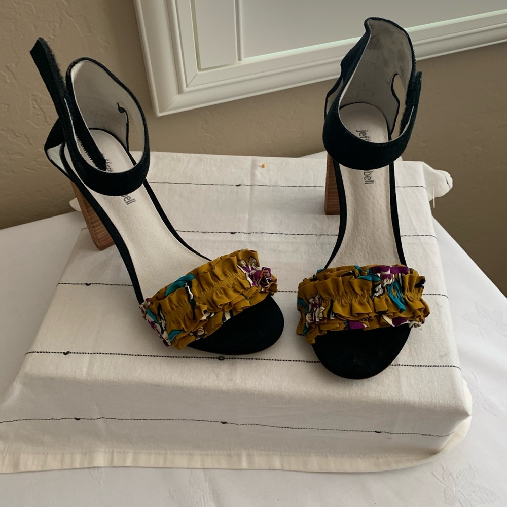 Jeffrey Campbell Lindsay Ankle Strap size 8.5 NWT - Picture 4 of 7